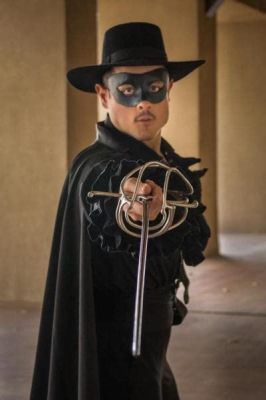 Zorro, la lame et le rire : un hommage loufoque à l'iconique justicier masqué !